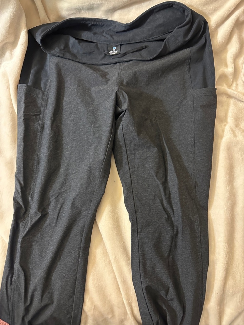 Kuhl Women's Black Leggings with Side Pockets